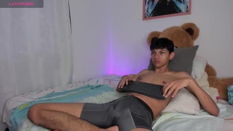 ANDRES Independent model online show from 03.03.25
