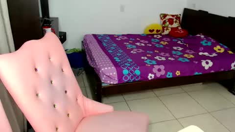 Snapshot of ariza1515 chatting on 12.22.25 ariza1515 online show from 12.22.25