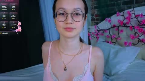 Snapshot of arlengross chatting on 07.25.26 Bella3 online show from 07.25.26