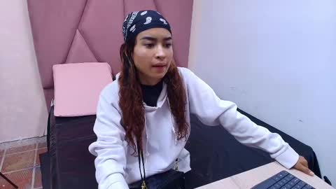 Arleth  online show from 02.20.25