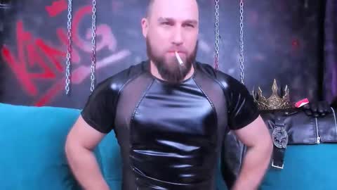 Snapshot of armandosteel chatting on 11.13.25 Armando online show from 11.13.25