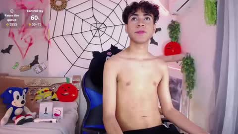 Snapshot of armondx_parkr chatting on 10.26.25 armond online show from 10.26.25