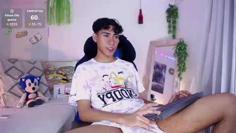 Snapshot of armondx_parkr chatting on 11.16.25 armond online show from 11.16.25