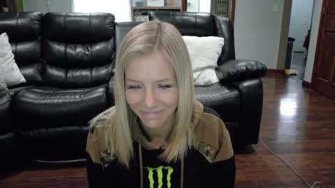 Samantha - Sammie online show from 02.19.25