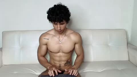 Snapshot of arnold_black69 chatting on 12.05.24 arnold black online show from 12.05.24