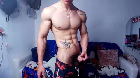 Snapshot of arnold_black69 chatting on 02.03.25 arnold black online show from 02.03.25