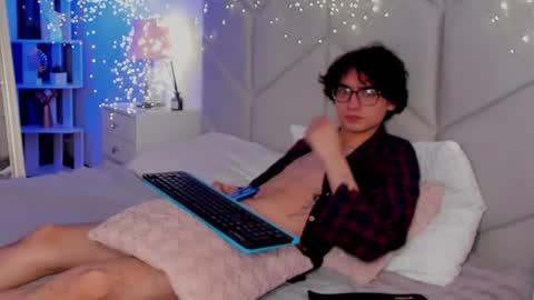 Arnold online show from 12.15.24