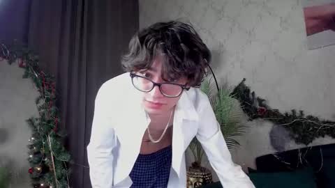 Arnold online show from 12.23.24