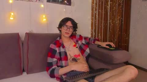 Arnold online show from 12.25.24