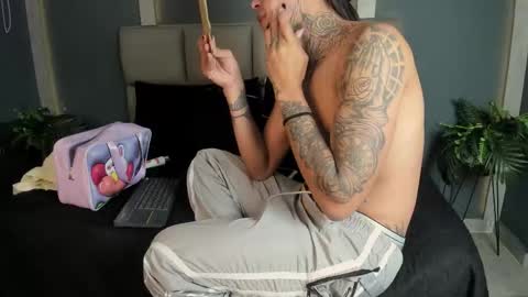 Arohom Lester online show from 02.14.26