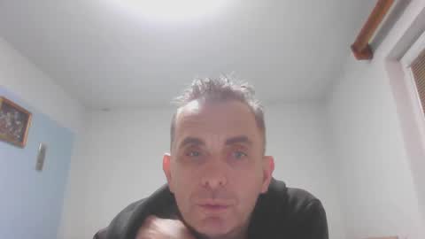 Snapshot of aromannn chatting on 12.18.24 aromannn online show from 12.18.24