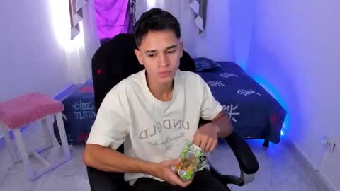 Aaron online show from 10.11.25