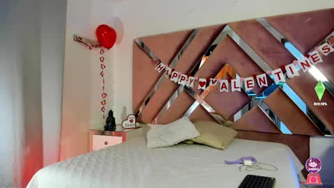 Aron cruz  online show from 02.12.26