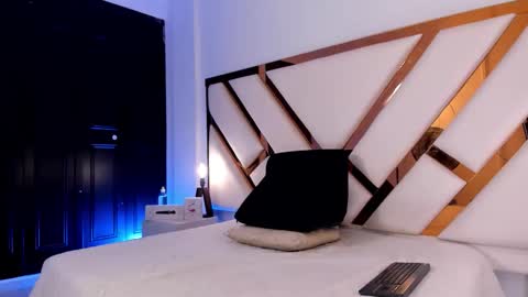 Aron cruz  online show from 03.18.26