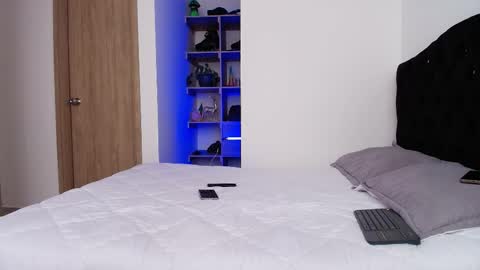 Aron Santoro online show from 02.20.26