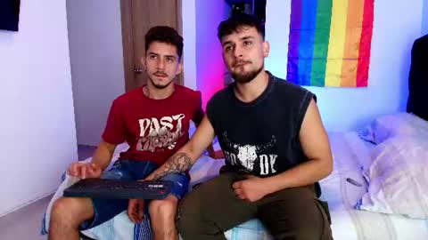 Snapshot of aron_santoro1 chatting on 06.24.26 Aron Santoro online show from 06.24.26