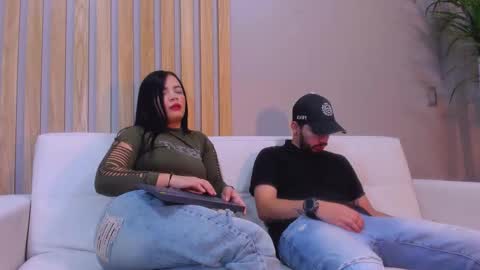 Aron and Luna online show from 10.18.25