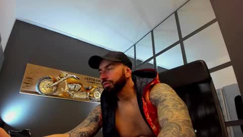 AronGrant online show from 01.07.25