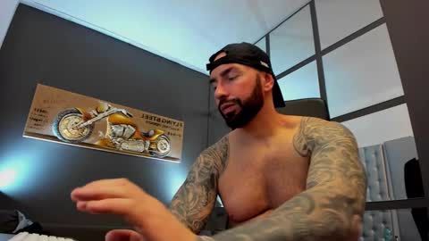 AronGrant online show from 03.08.25