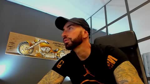 AronGrant online show from 10.03.25