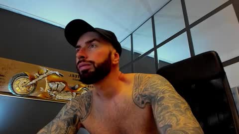 AronGrant online show from 03.10.26