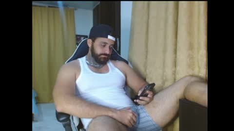 Snapshot of aronmiller404 chatting on 11.13.25 aronmiller online show from 11.13.25