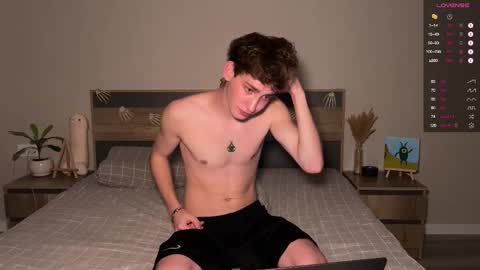 Aron and Phil solo online show from 11.01.25