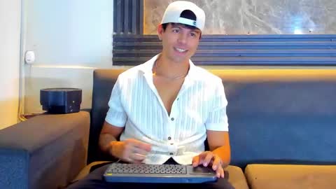 Aroon   online show from 01.07.26