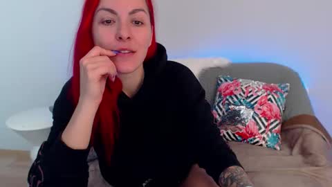 arri_ella online show from 11.20.25