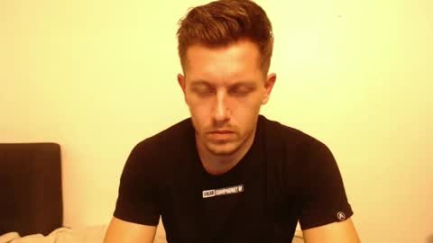 Snapshot of arromwilliam90 chatting on 12.08.24 arromwilliam90 online show from 12.08.24