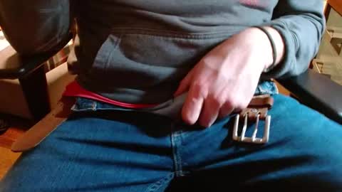 Snapshot of arrrr3 chatting on 01.05.25 arrrr3 online show from 01.05.25