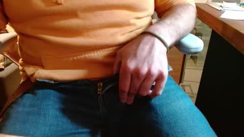 Snapshot of arrrr3 chatting on 10.21.25 arrrr3 online show from 10.21.25