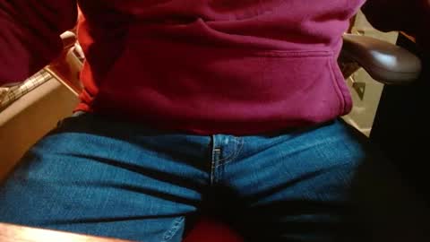 Snapshot of arrrr3 chatting on 10.28.25 arrrr3 online show from 10.28.25