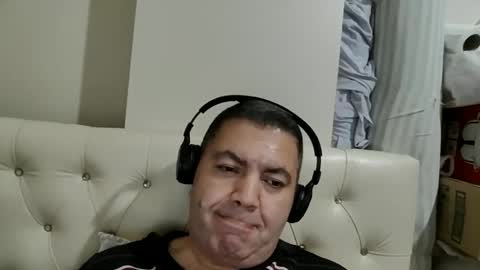 Snapshot of arsenica chatting on 11.10.25 arsenica online show from 11.10.25