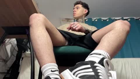   online show from 12.04.24