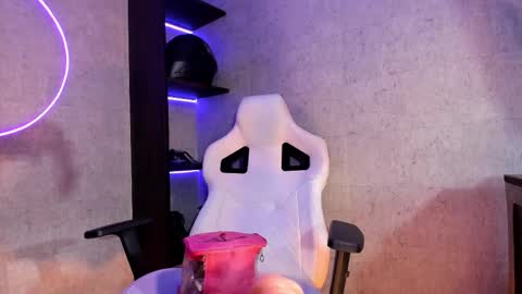 artemisablake online show from 02.13.25