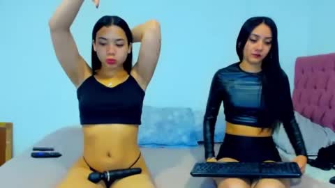 Snapshot of artemisxvenuss chatting on 11.04.25 Artemisxvenuss online show from 11.04.25