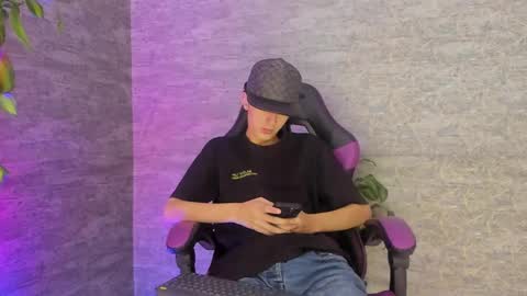 arthurcox_ online show from 10.03.25