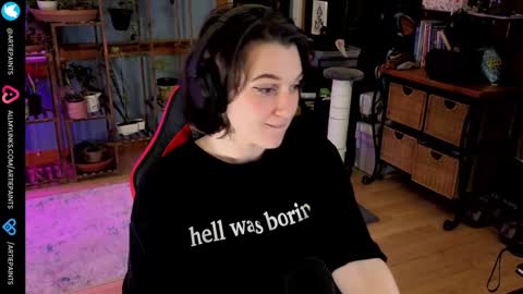 Artie Paints online show from 12.08.24