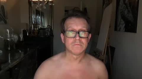 Snapshot of artisterotic chatting on 01.26.25 artisterotic online show from 01.26.25