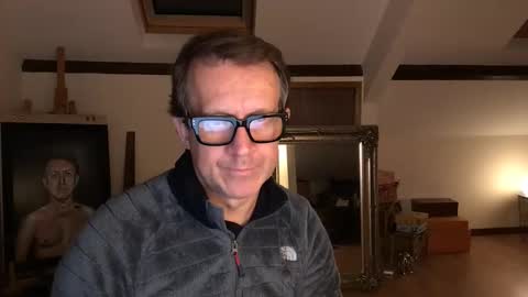 Snapshot of artisterotic chatting on 10.01.25 artisterotic online show from 10.01.25