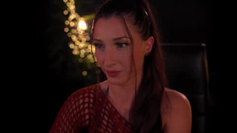 Snapshot of artmarlene chatting on 11.18.25 Marlene online show from 11.18.25