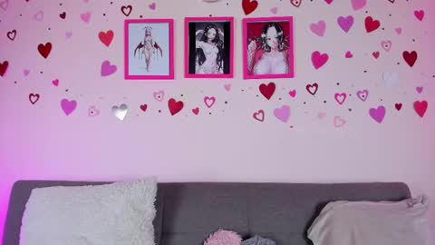 MIA OF artmiajoy online show from 02.27.25