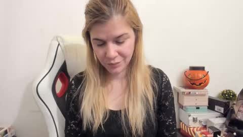 MIA online show from 02.11.25