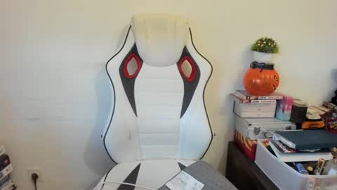 MIA online show from 02.19.25