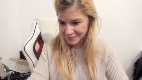 MIA online show from 09.20.25