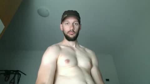 Snapshot of artur833 chatting on 04.16.26 artur833 online show from 04.16.26