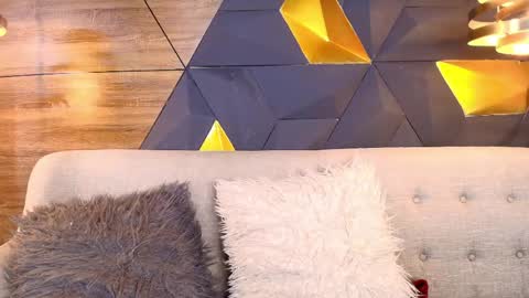 Snapshot of ary_hanna chatting on 04.22.26 sofia online show from 04.22.26