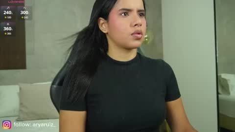 Snapshot of arya_ruiz chatting on 05.20.26 Arya online show from 05.20.26