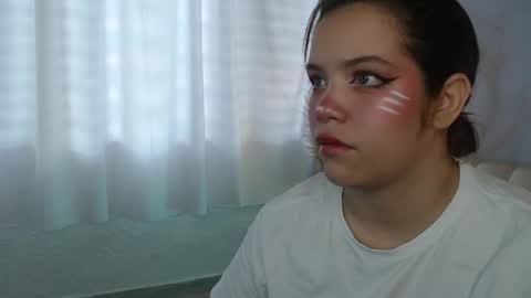 Snapshot of arybutty chatting on 03.01.25 Ary online show from 03.01.25